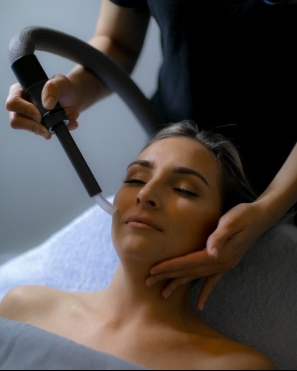 Woman getting a cryo facial